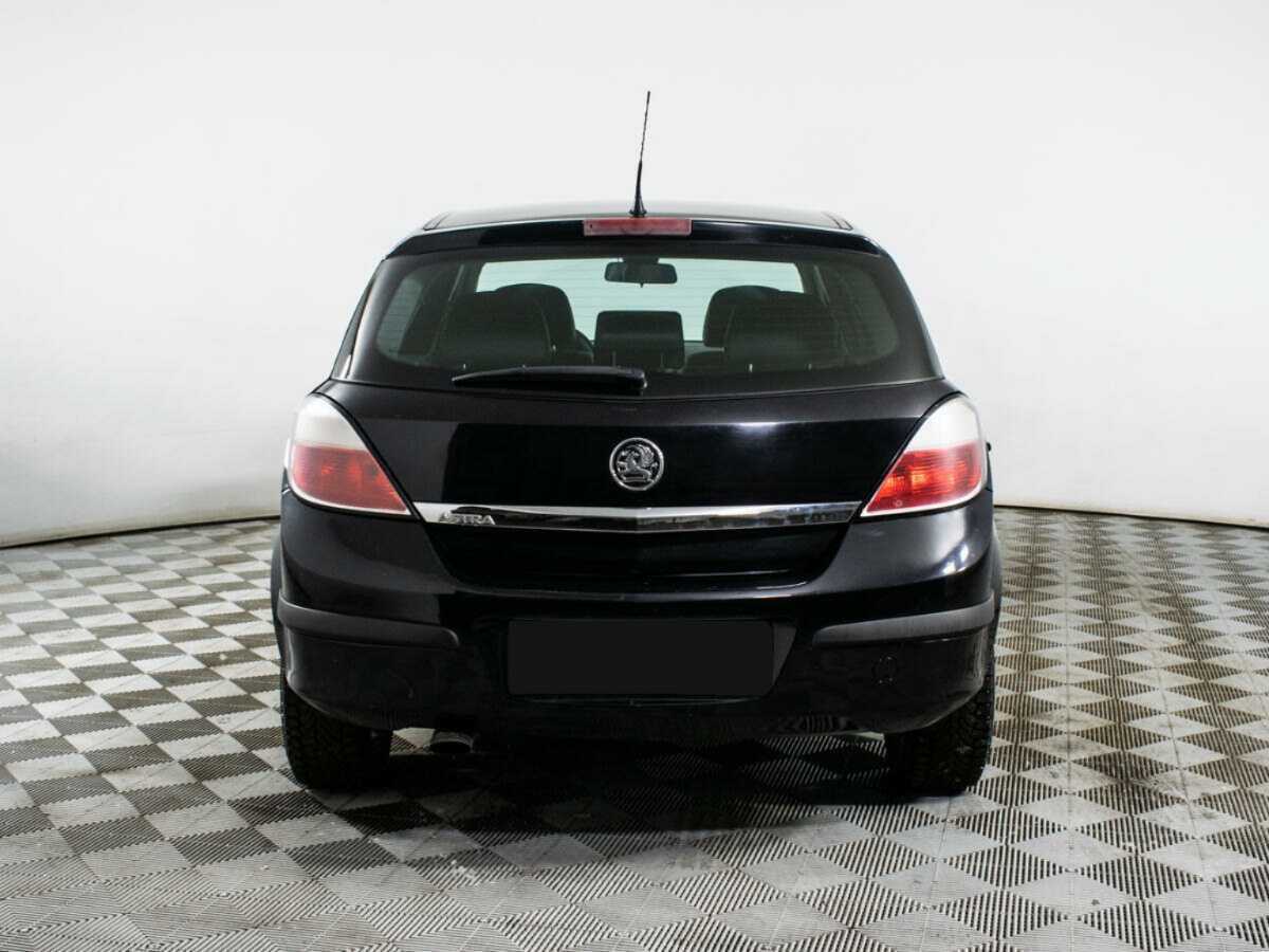 Opel Astra с пробегом — 2006 год. Фото: #4