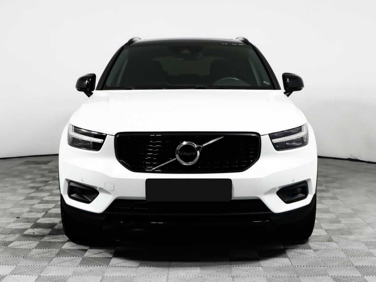 Volvo XC40 с пробегом — 2020 год. Посмотреть фото