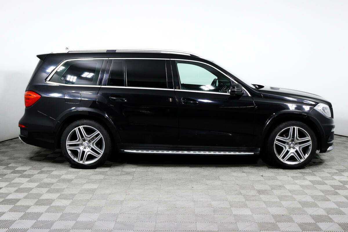Mercedes-Benz GL-Класс с пробегом — 2015 год. Фото: #3