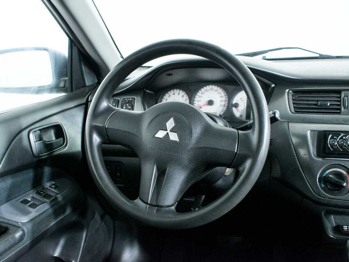 Mitsubishi Lancer с пробегом — 2007 год. Фото: #9