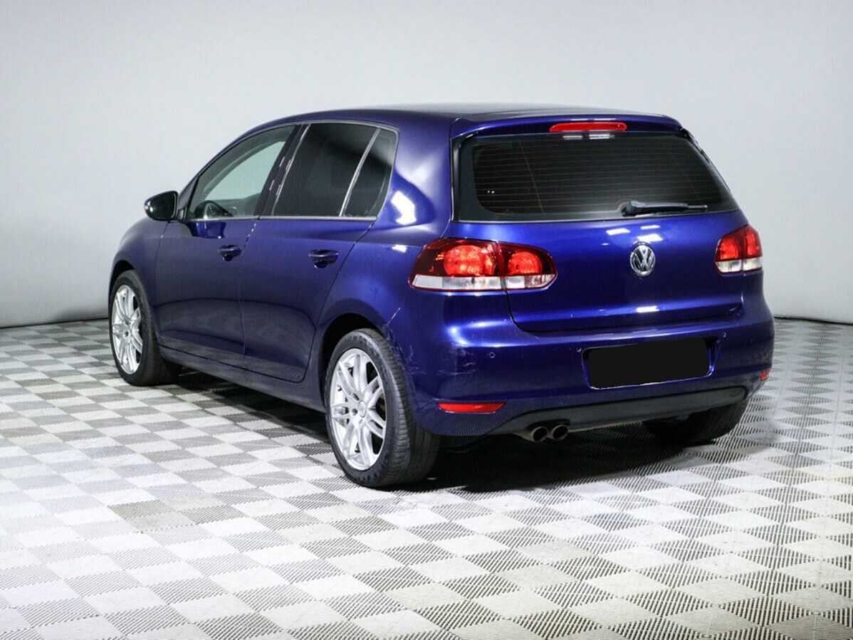 Volkswagen Golf с пробегом — 2009 год. Фото: #6