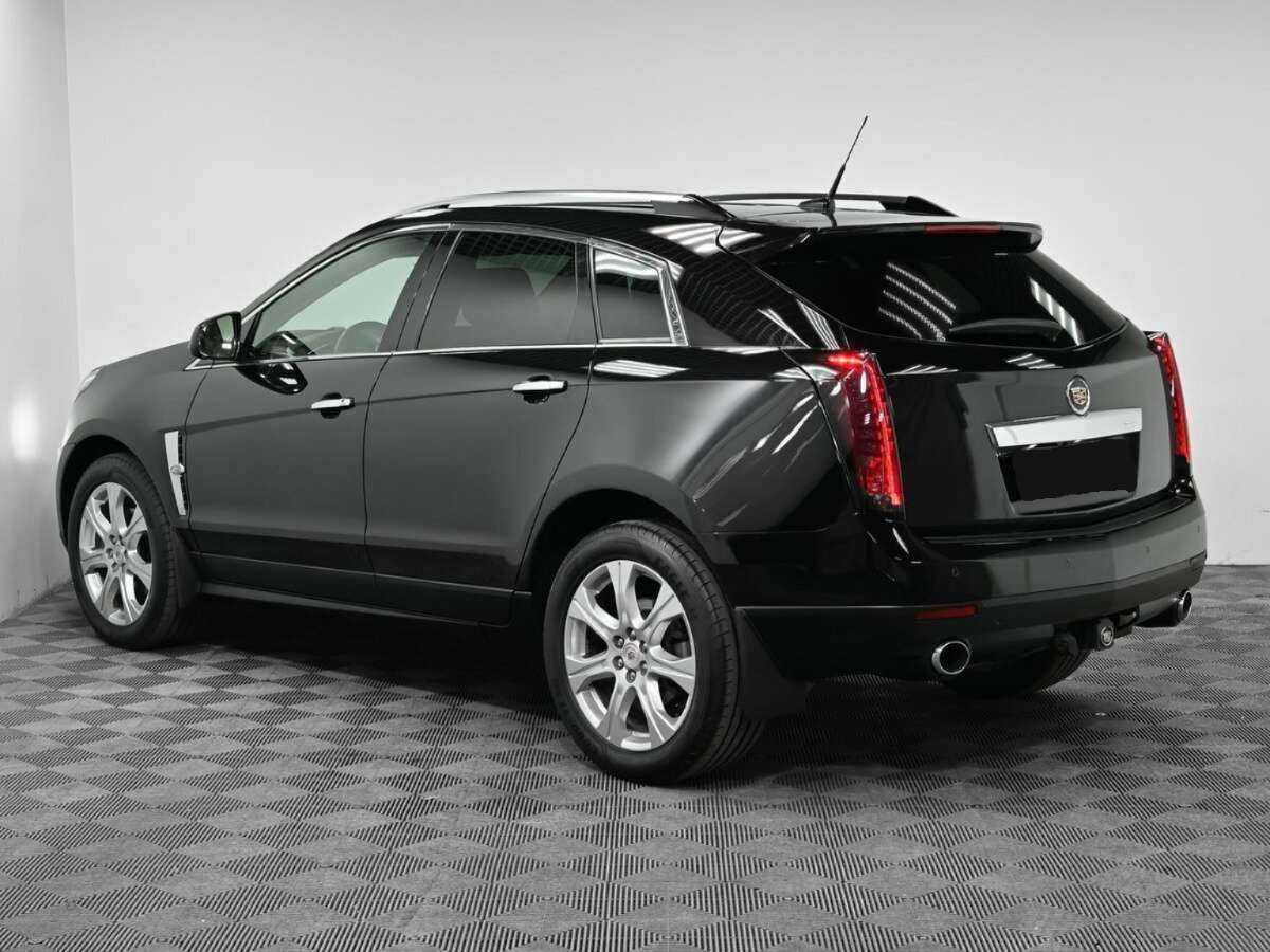 Cadillac SRX с пробегом — 2010 год. Фото: #3