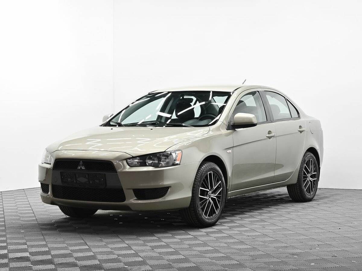 Mitsubishi Lancer с пробегом — 2010 год. Фото: #0
