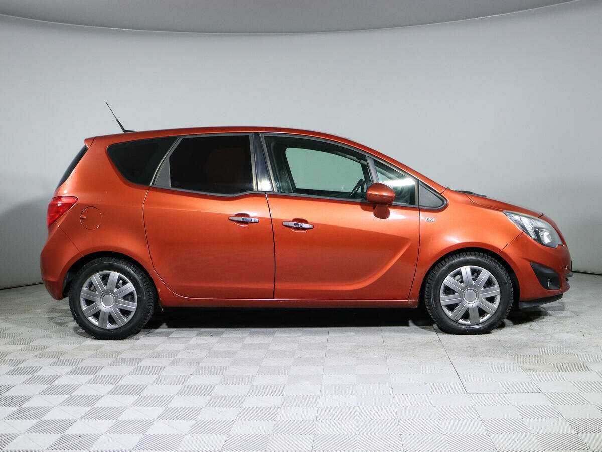 Opel Meriva с пробегом — 2012 год. Фото: #3