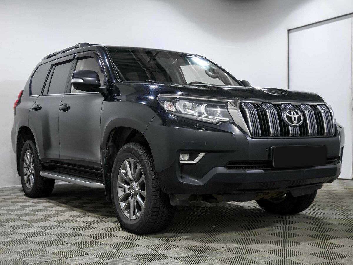Toyota Land Cruiser Prado с пробегом — 2017 год. Фото: #2