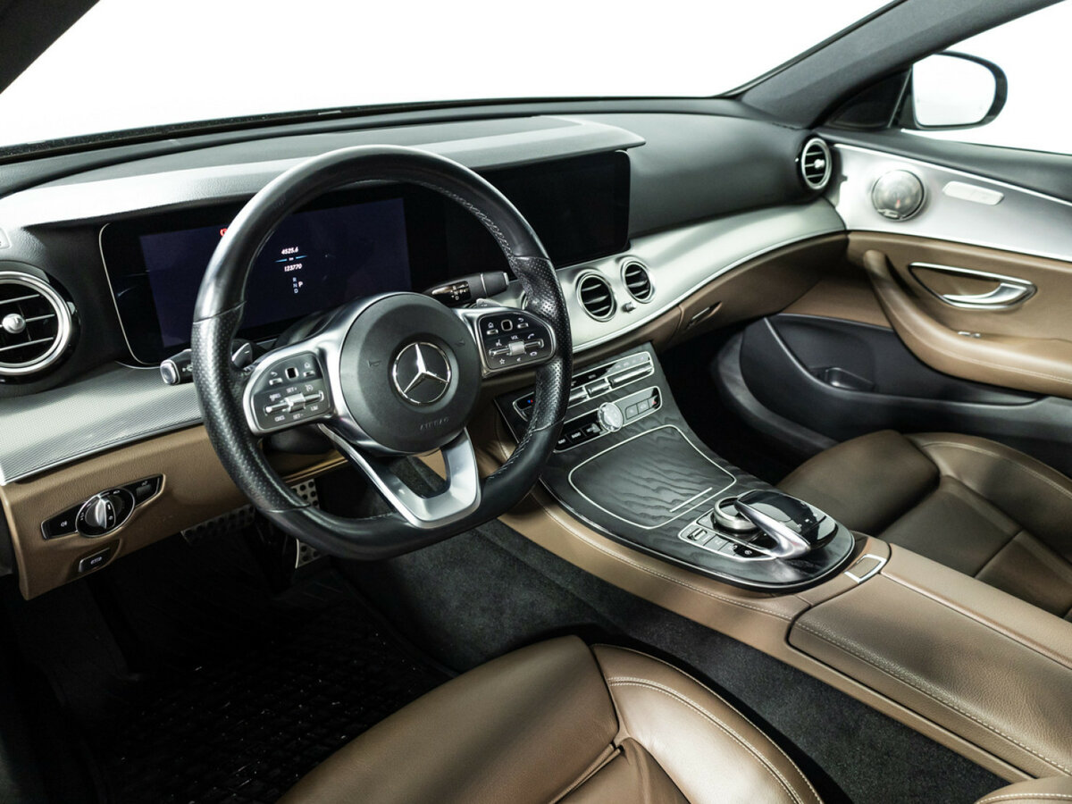 Mercedes-Benz E-Класс с пробегом — 2019 год. Фото: #10