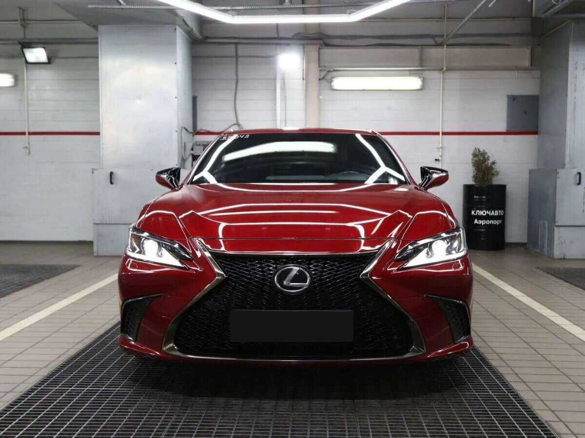 Lexus ES с пробегом — 2019 год. Фото: #2