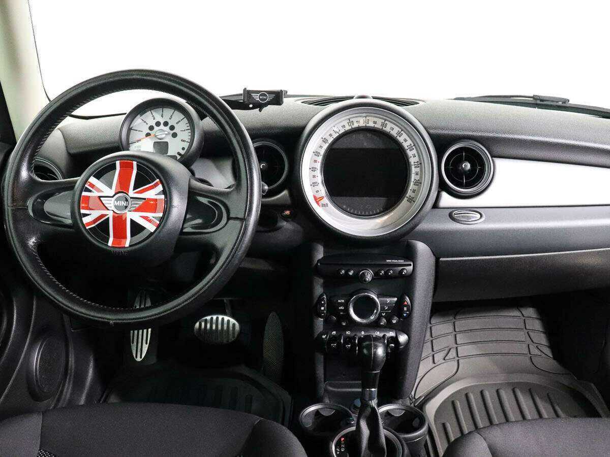 Mini Clubman с пробегом — 2012 год. Фото: #10