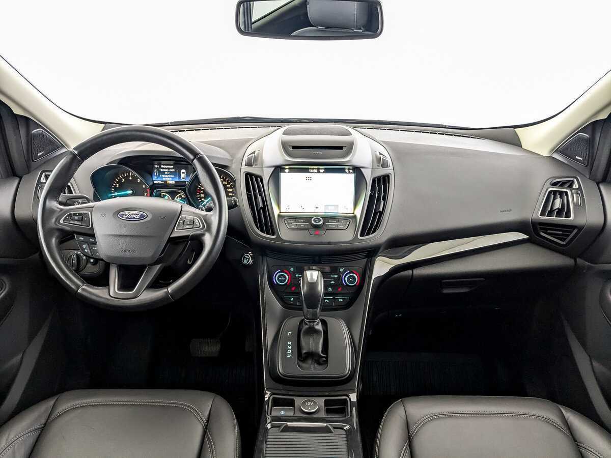 Ford Kuga с пробегом — 2017 год. Фото: #11