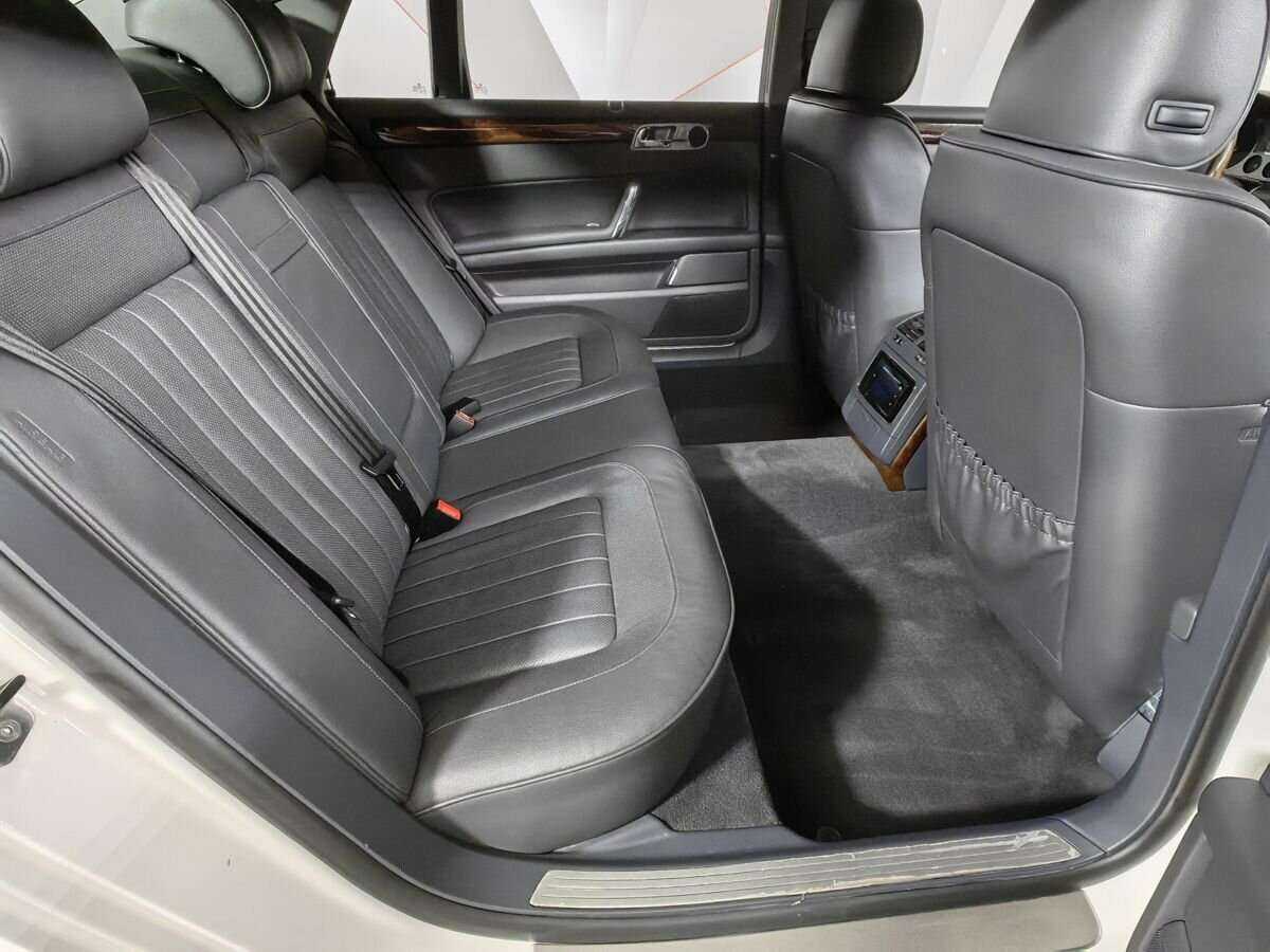 Volkswagen Phaeton с пробегом — 2014 год. Фото: #11