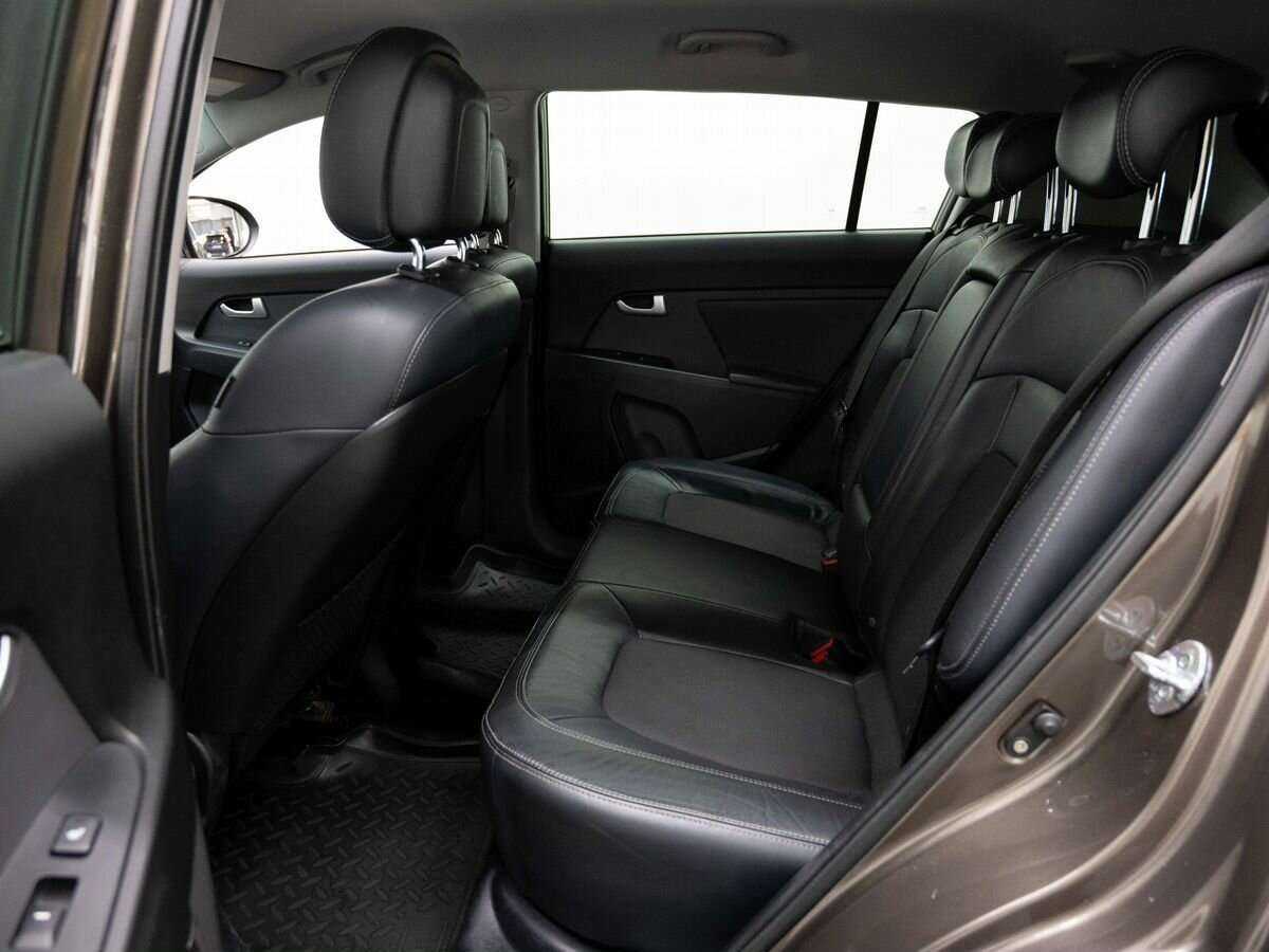 Kia Sportage с пробегом — 2011 год. Фото: #6