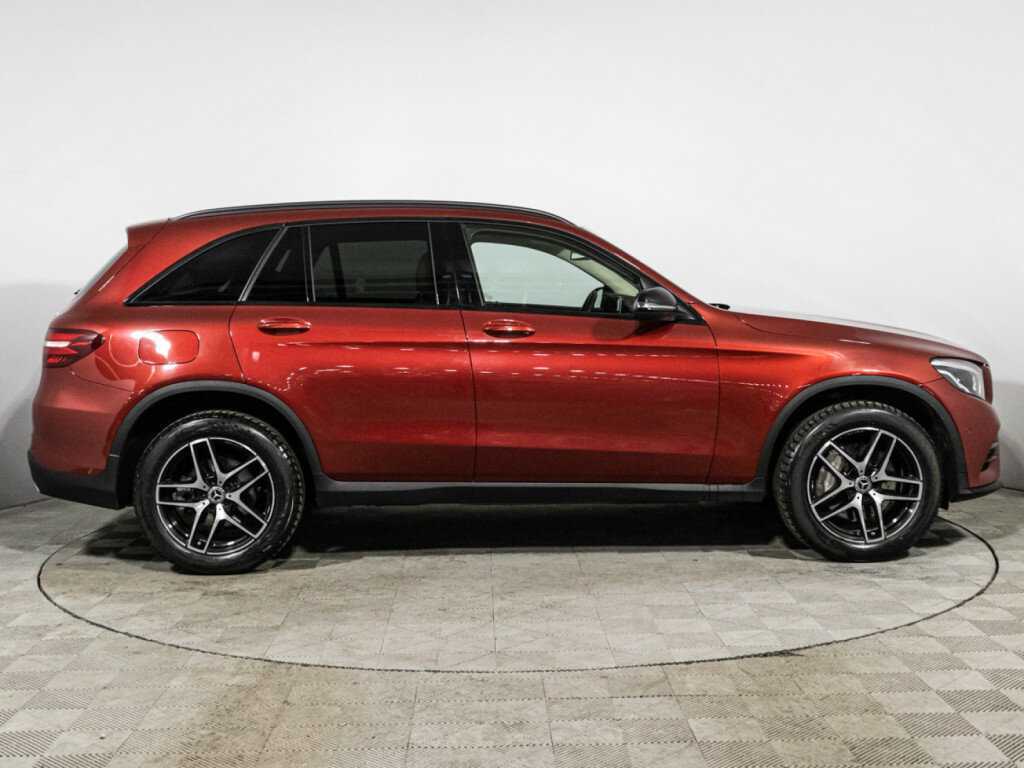Mercedes-Benz GLC с пробегом — 2017 год. Фото: #3
