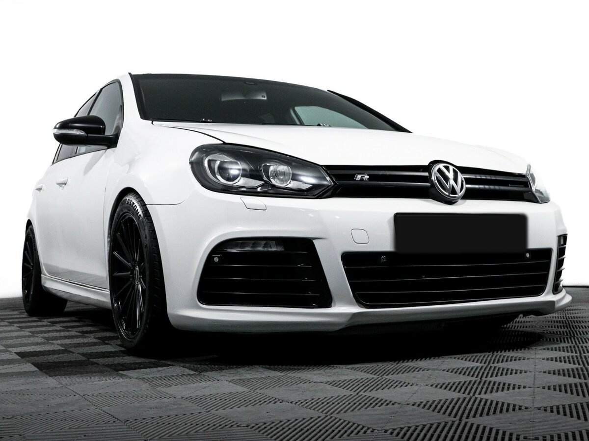 Volkswagen Golf R с пробегом — 2012 год. Фото: #18