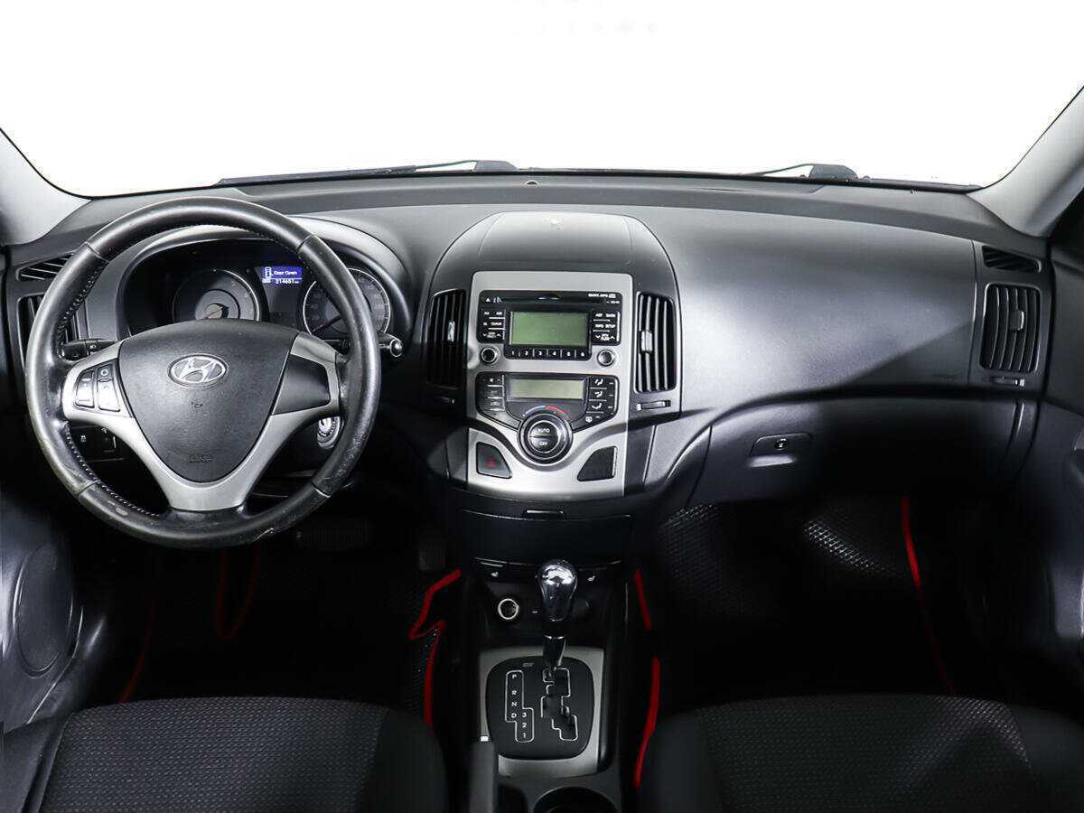 Hyundai i30 с пробегом — 2011 год. Фото: #10