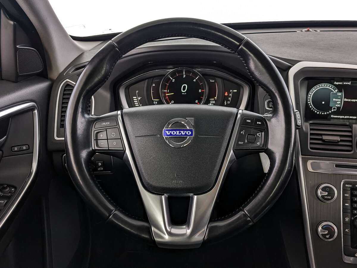 Volvo XC60 с пробегом — 2015 год. Фото: #17