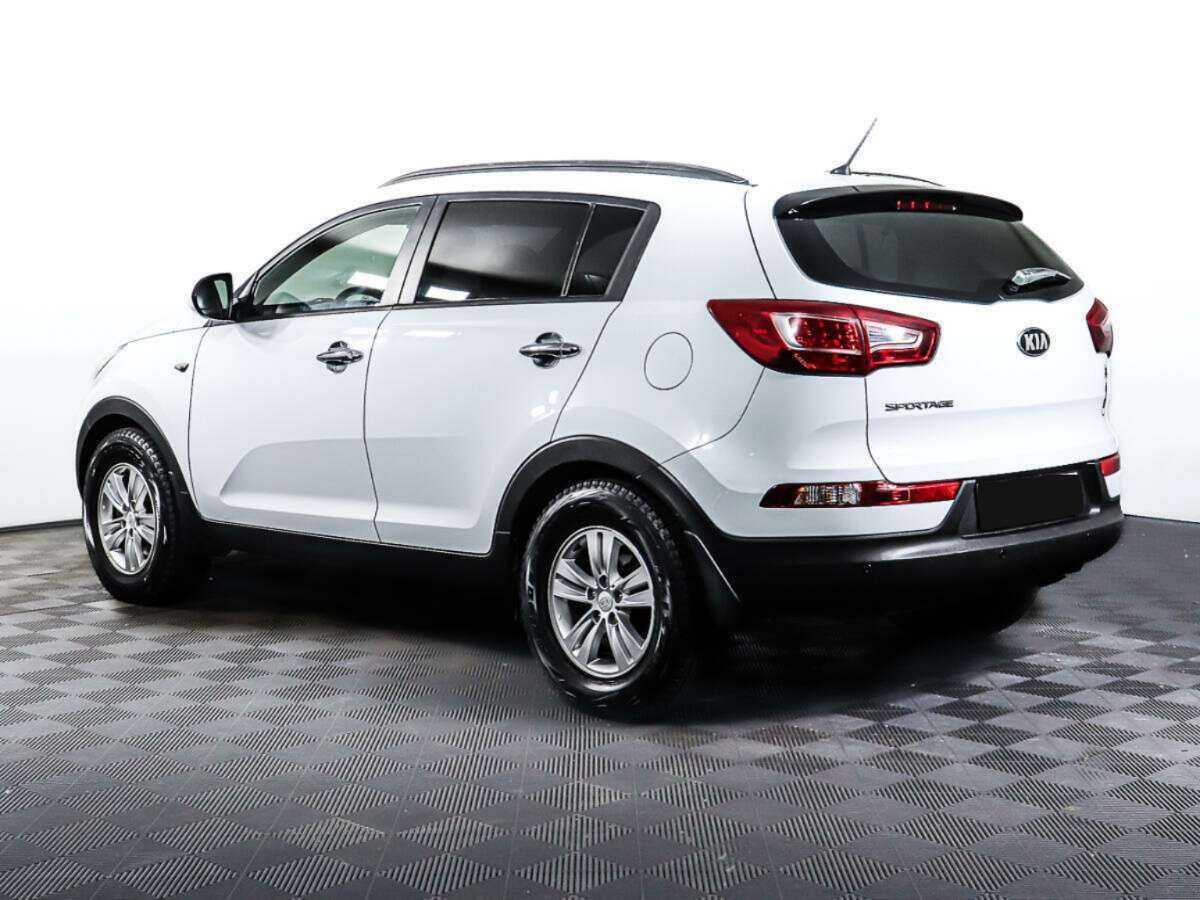 Kia Sportage с пробегом — 2013 год. Фото: #6