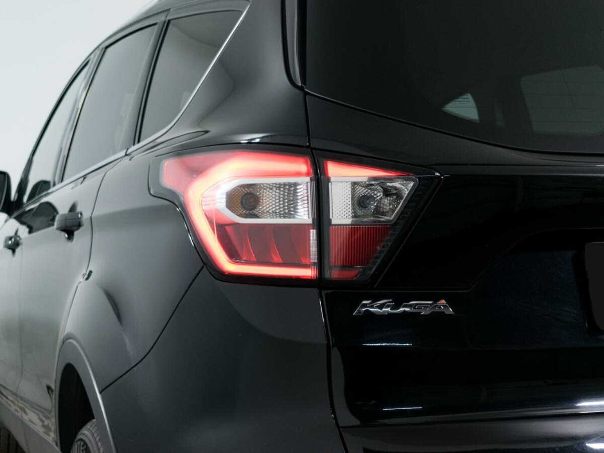 Ford Kuga с пробегом — 2017 год. Фото: #19