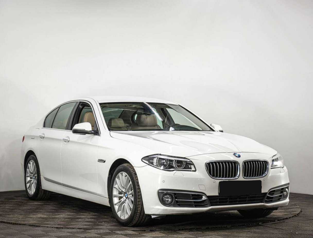 BMW 5 серии с пробегом — 2015 год. Фото: #2