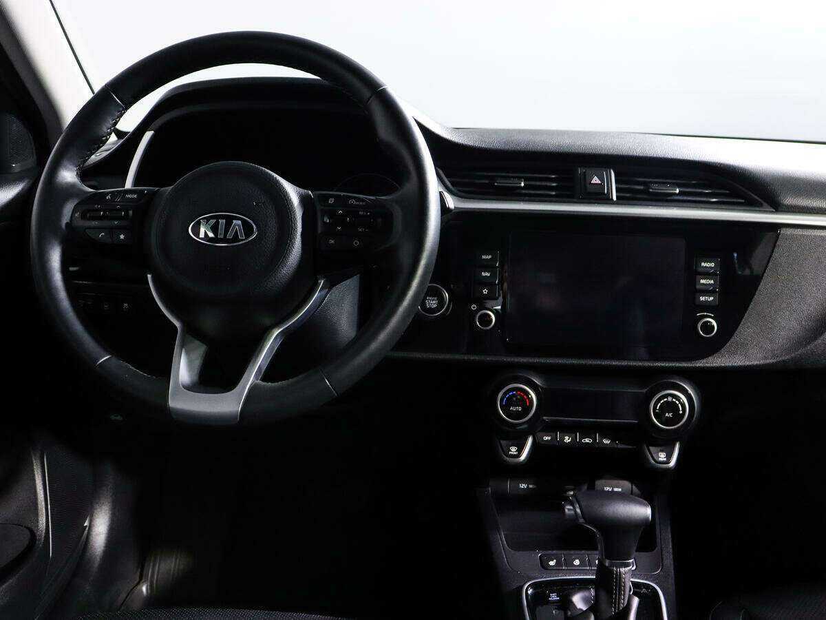Kia Rio с пробегом — 2020 год. Фото: #11