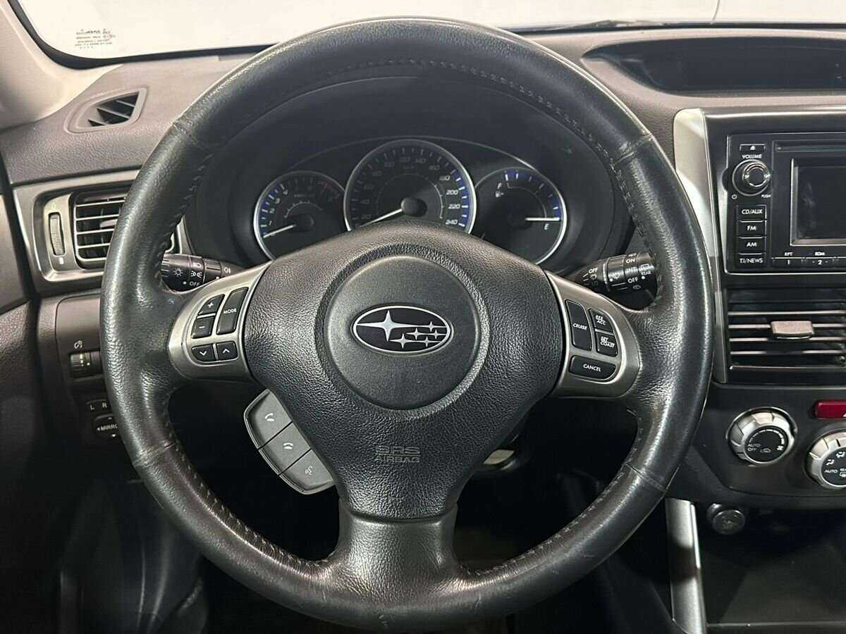 Subaru Forester с пробегом — 2011 год. Фото: #11