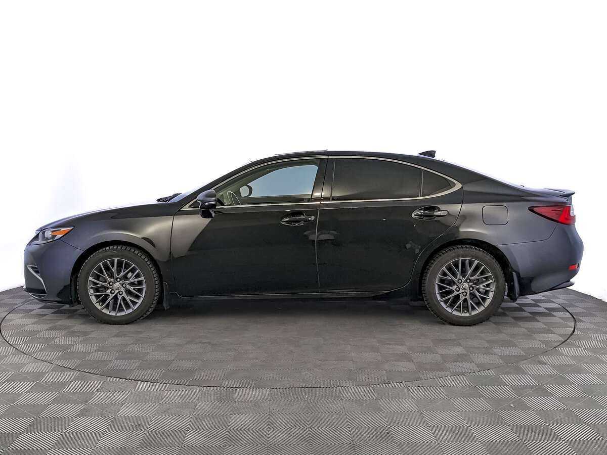 Lexus ES с пробегом — 2018 год. Фото: #7