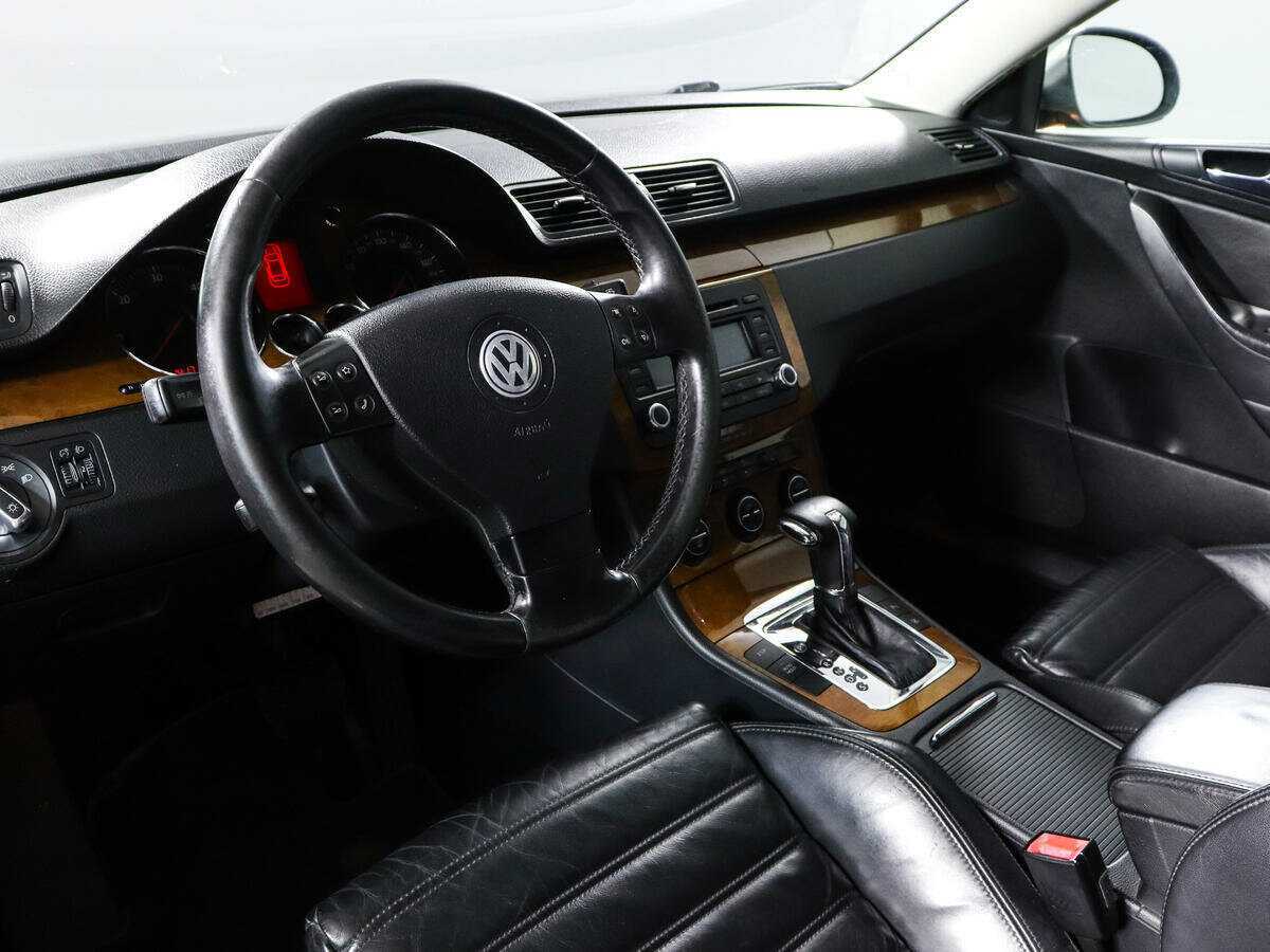 Volkswagen Passat с пробегом — 2005 год. Фото: #13