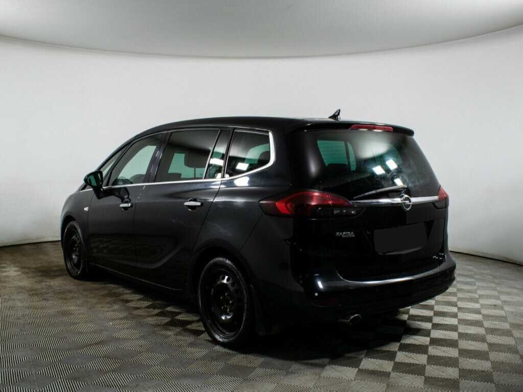 Opel Zafira с пробегом — 2012 год. Фото: #6