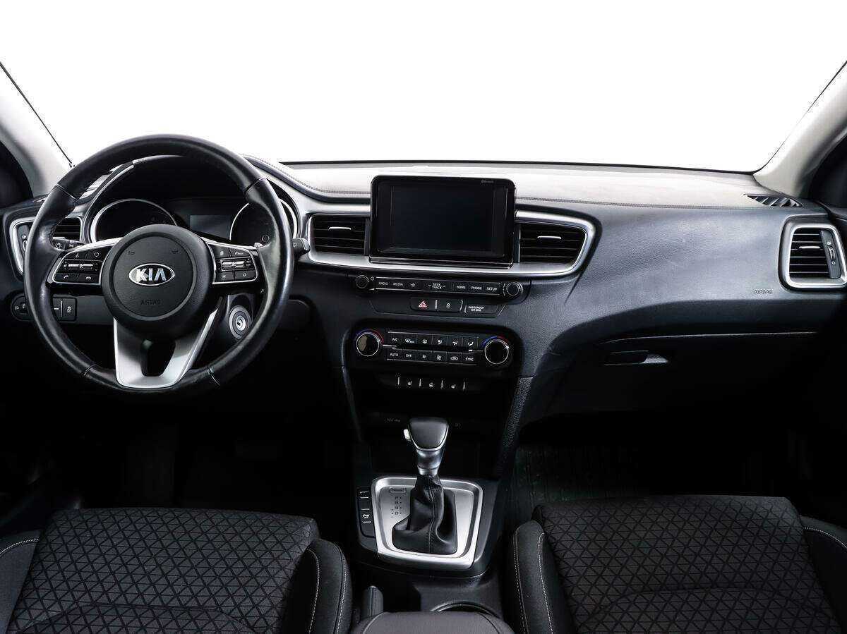 Kia Ceed с пробегом — 2019 год. Фото: #7