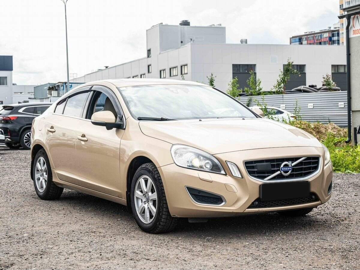 Volvo S60 с пробегом — 2011 год. Фото: #2