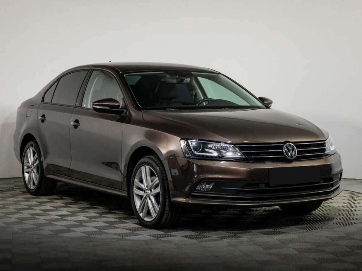 Volkswagen Jetta с пробегом — 2016 год. Фото: #1