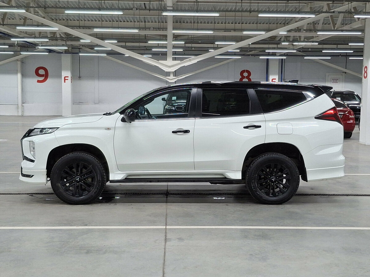 Mitsubishi Montero Sport с пробегом — 2022 год. Фото: #7