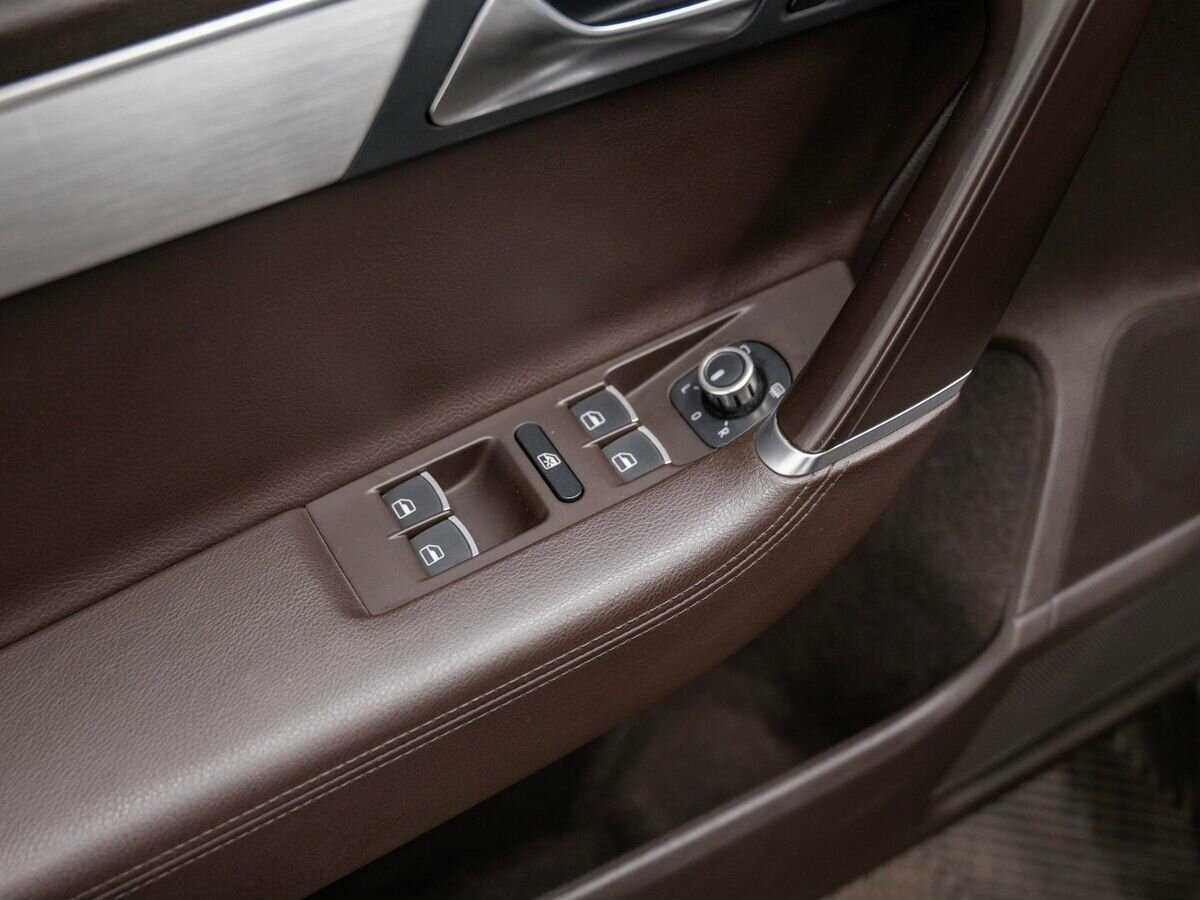 Volkswagen Passat с пробегом — 2012 год. Фото: #15