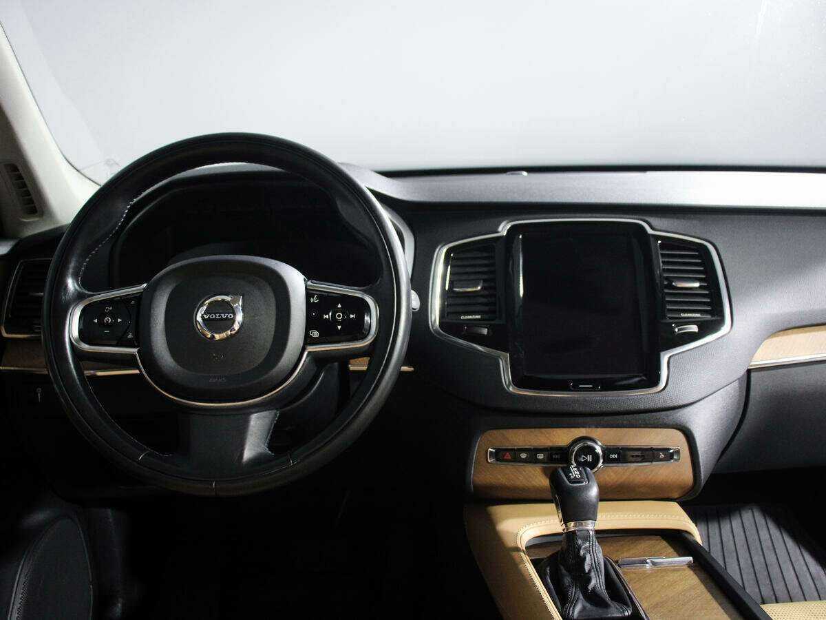 Volvo XC90 с пробегом — 2015 год. Фото: #9