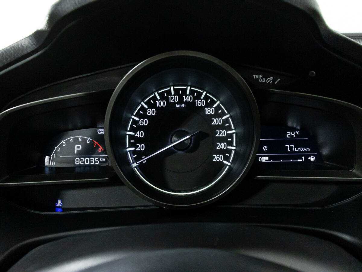Mazda 3 с пробегом — 2016 год. Фото: #11