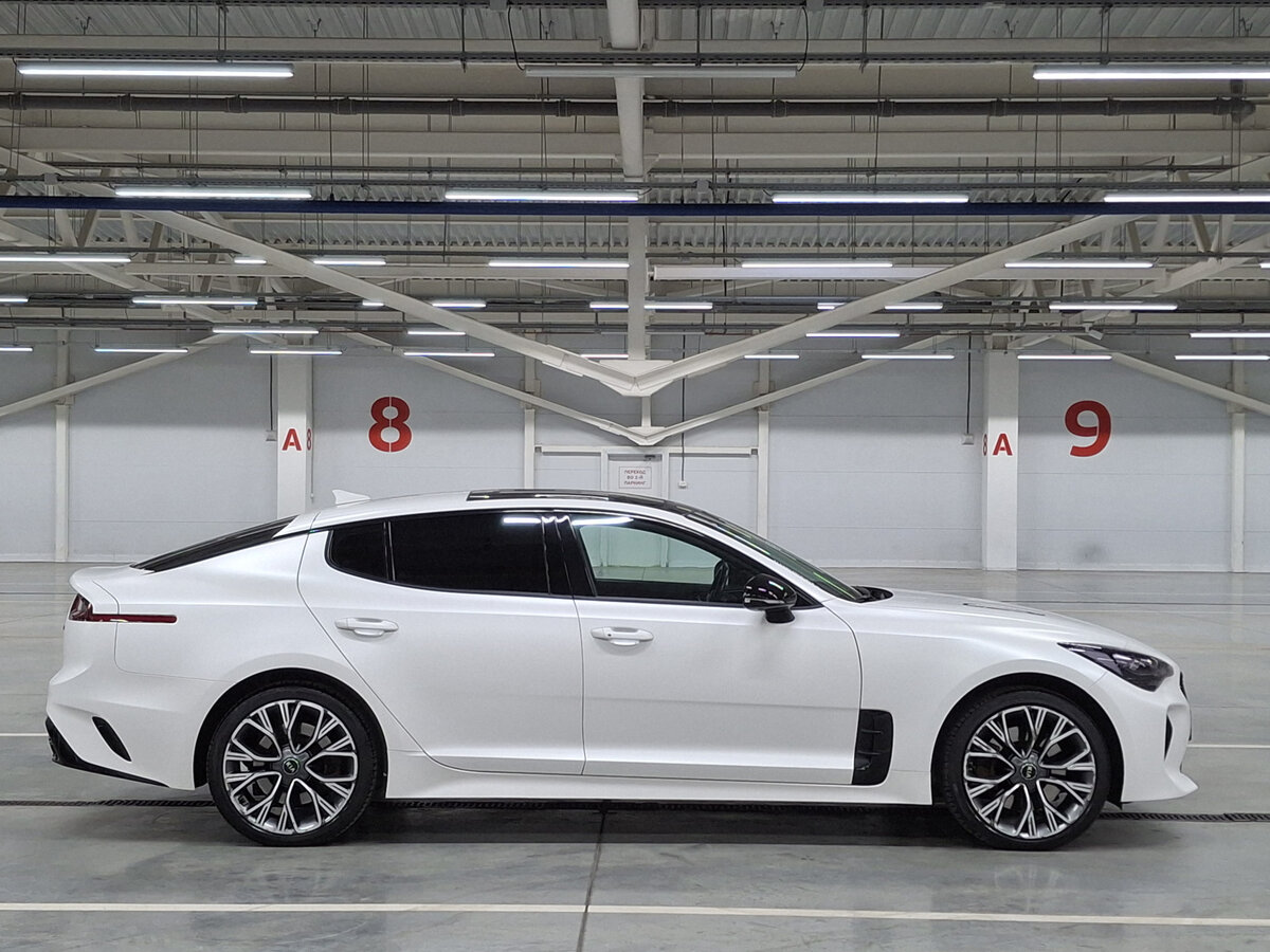 Kia Stinger с пробегом — 2019 год. Фото: #3