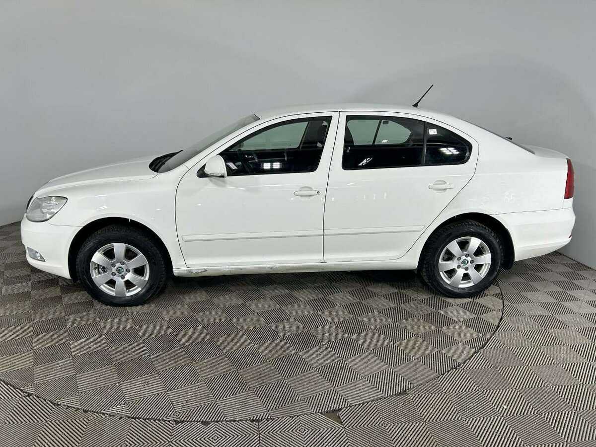 Skoda Octavia с пробегом — 2011 год. Фото: #4