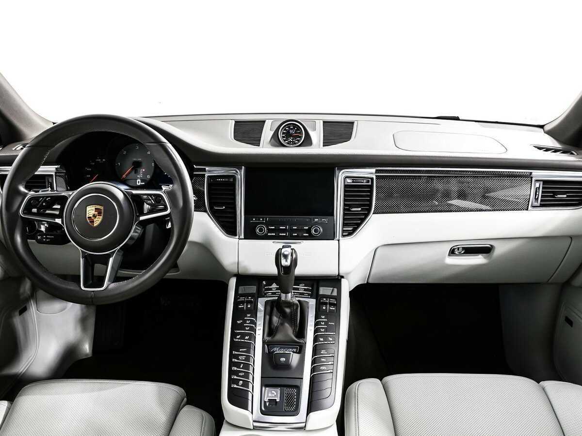 Porsche Macan с пробегом — 2017 год. Фото: #10