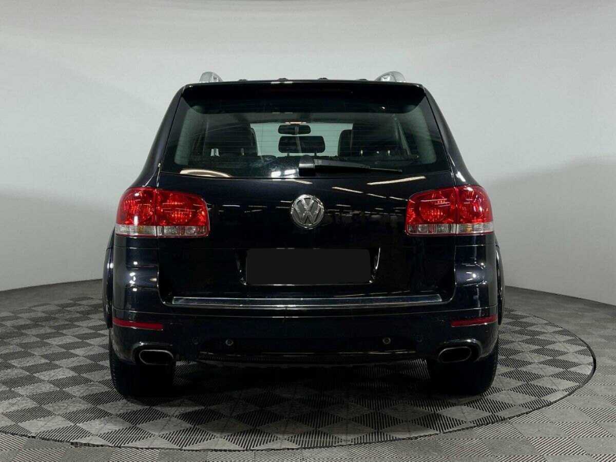 Volkswagen Touareg с пробегом — 2005 год. Фото: #5