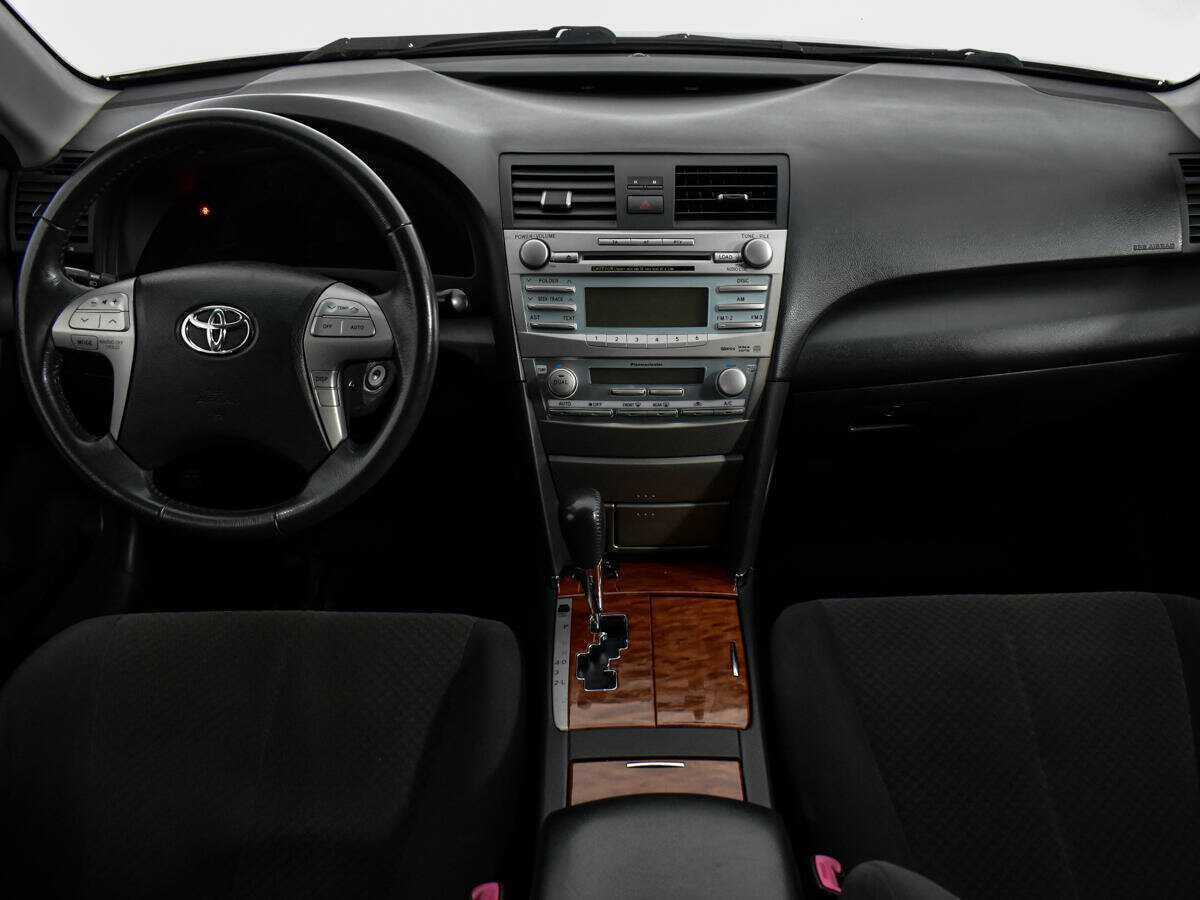 Toyota Camry с пробегом — 2008 год. Фото: #10