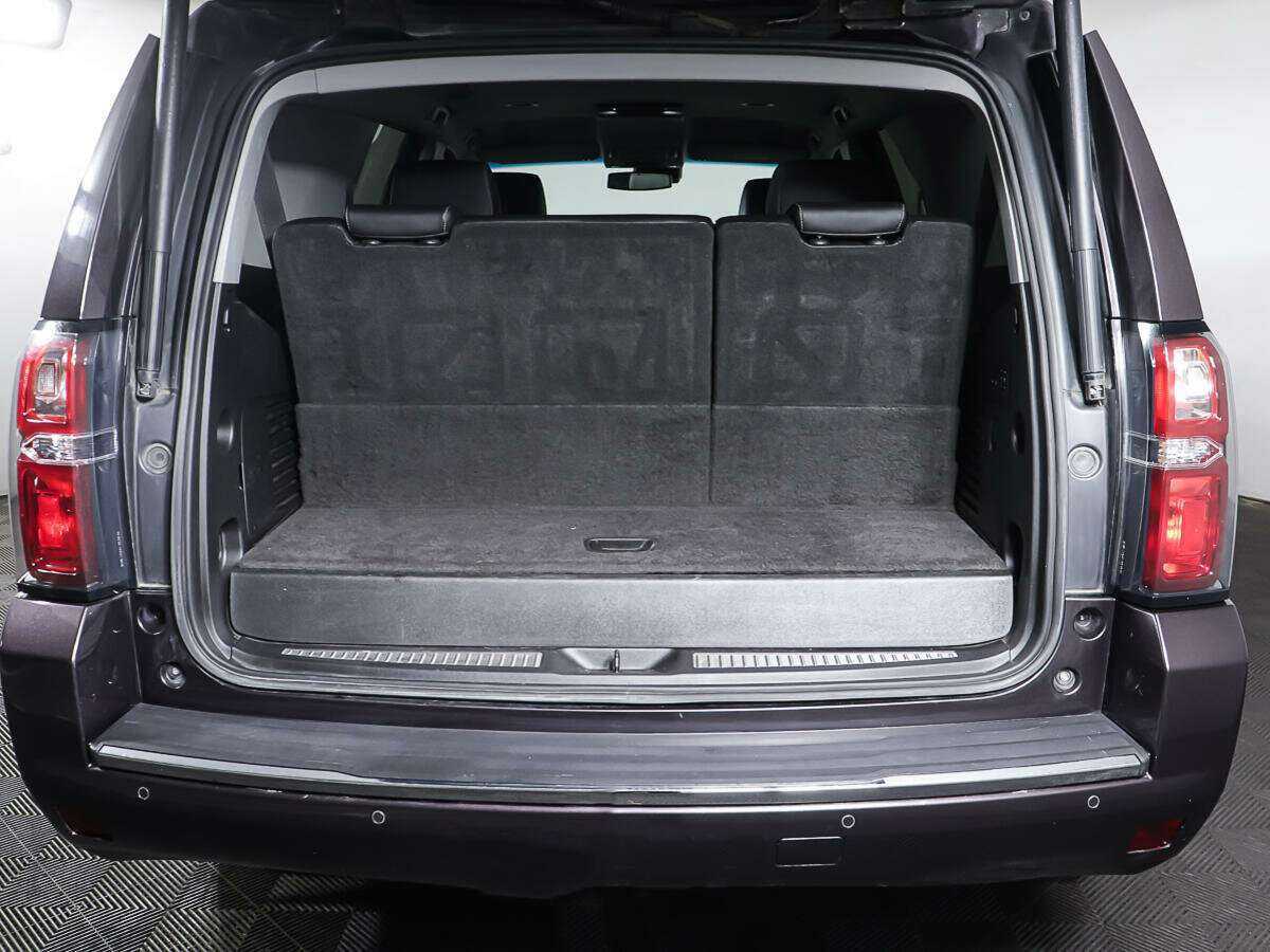Chevrolet Tahoe с пробегом — 2016 год. Фото: #8