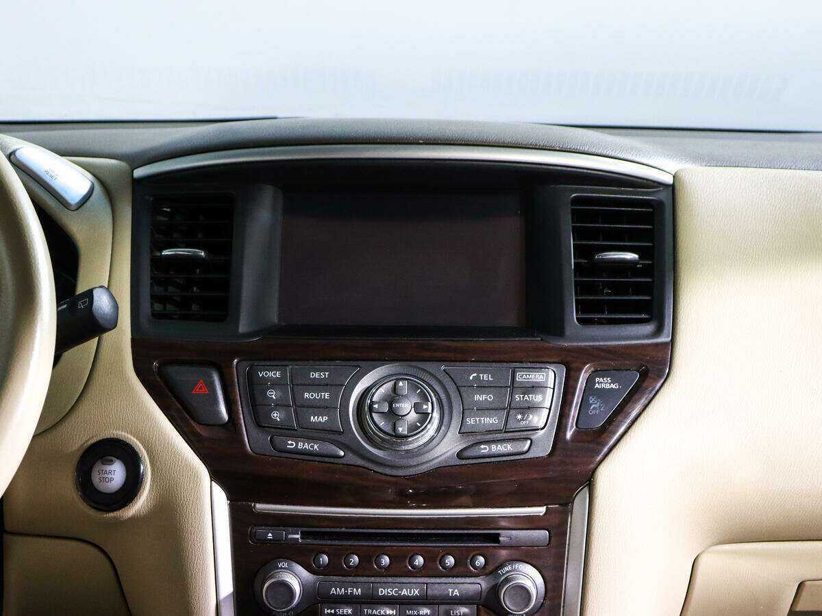 Nissan Pathfinder с пробегом — 2014 год. Фото: #10