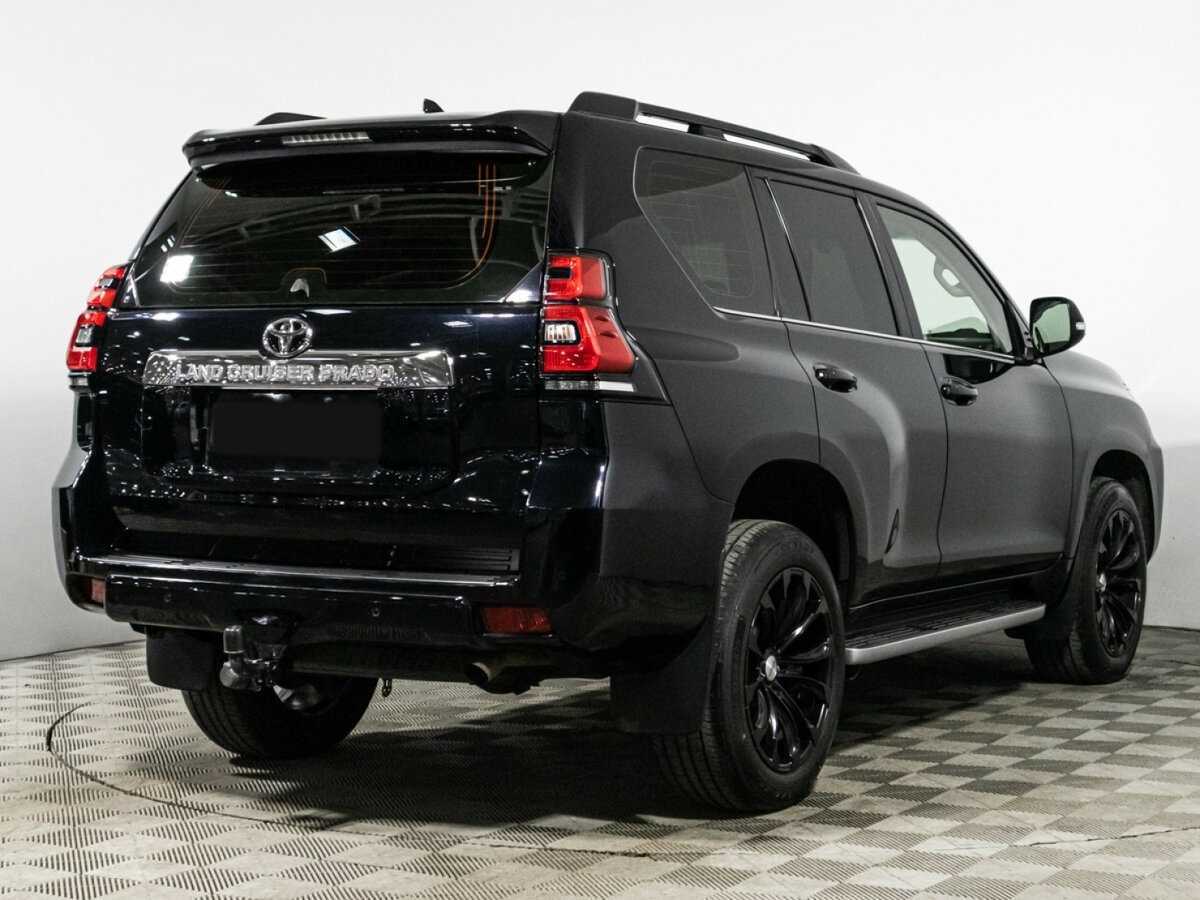 Toyota Land Cruiser Prado с пробегом — 2017 год. Фото: #3