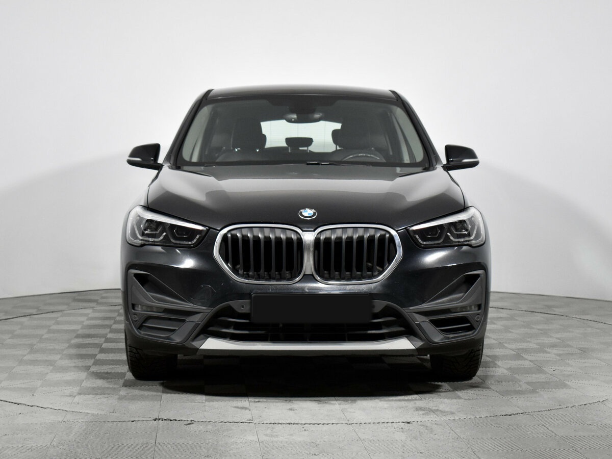 BMW X1 с пробегом — 2021 год. Фото: #1