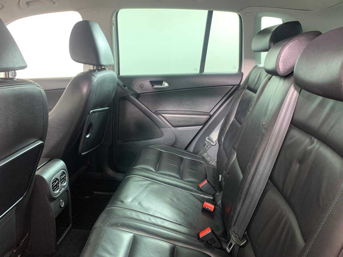 Volkswagen Tiguan с пробегом — 2010 год. Фото: #18