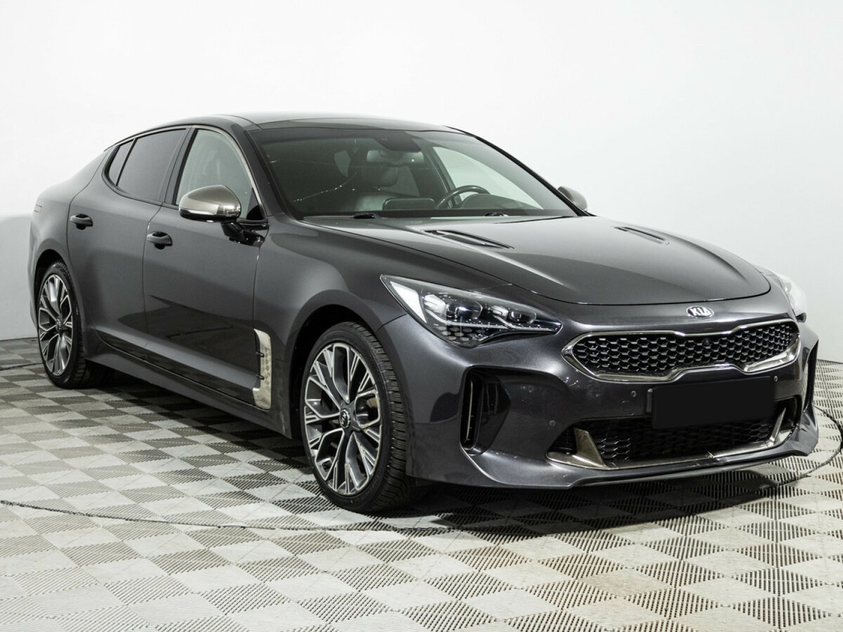 Kia Stinger с пробегом — 2018 год. Фото: #2
