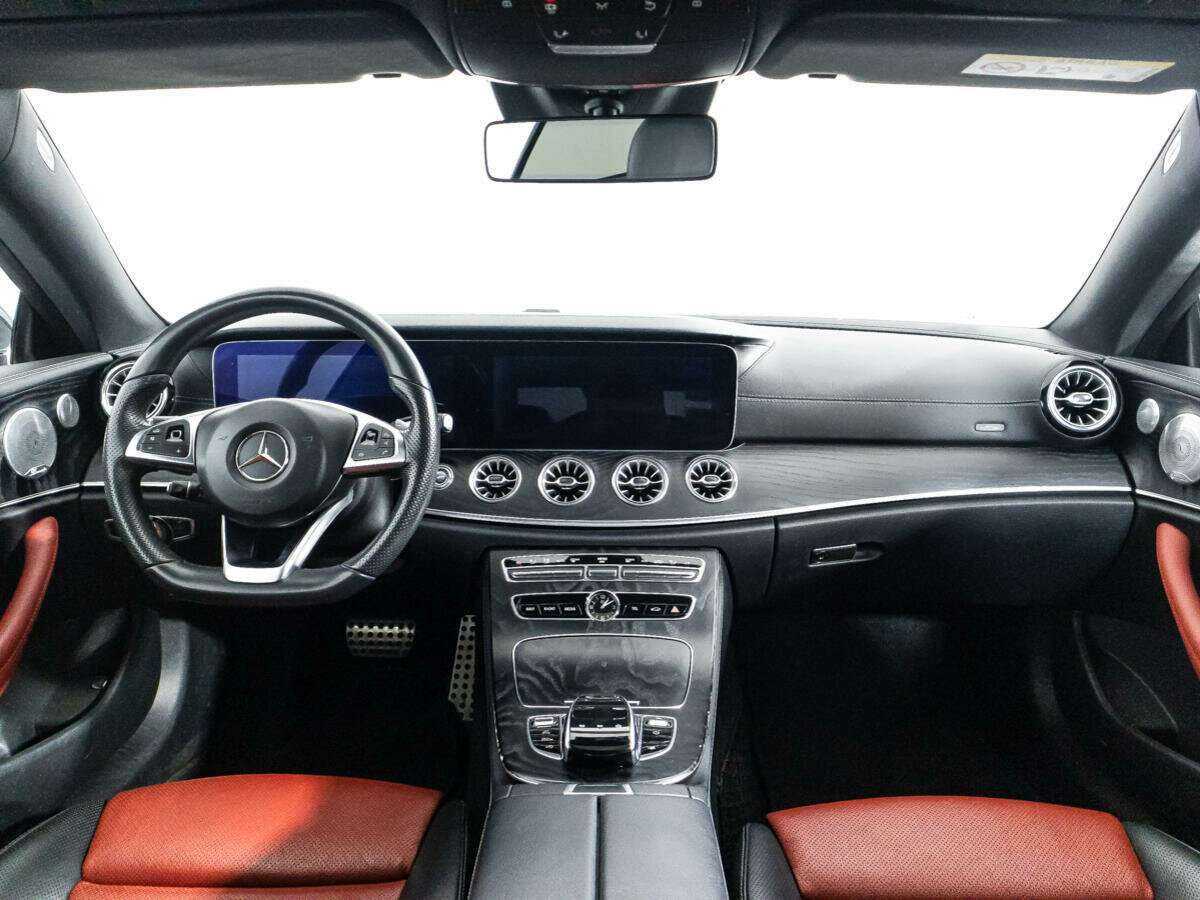 Mercedes-Benz E-Класс с пробегом — 2017 год. Фото: #12