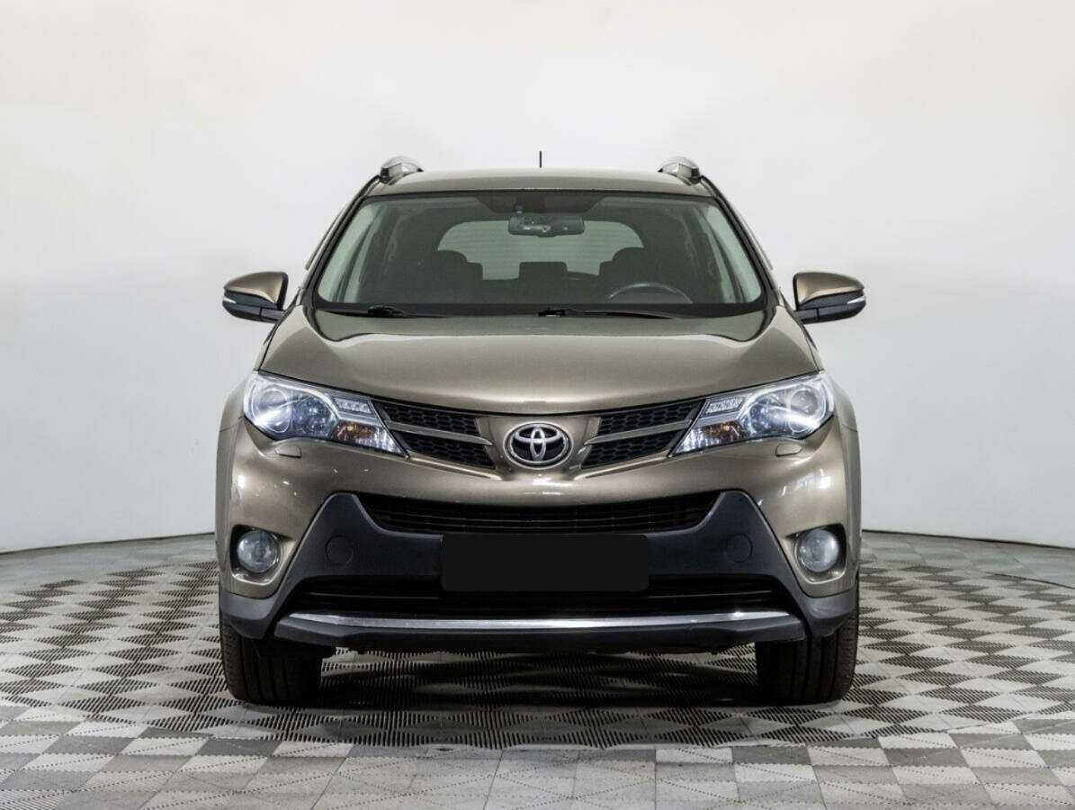 Toyota RAV4 с пробегом — 2014 год. Фото: #1