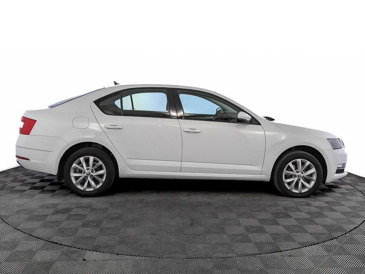 Skoda Octavia с пробегом — 2019 год. Фото: #3