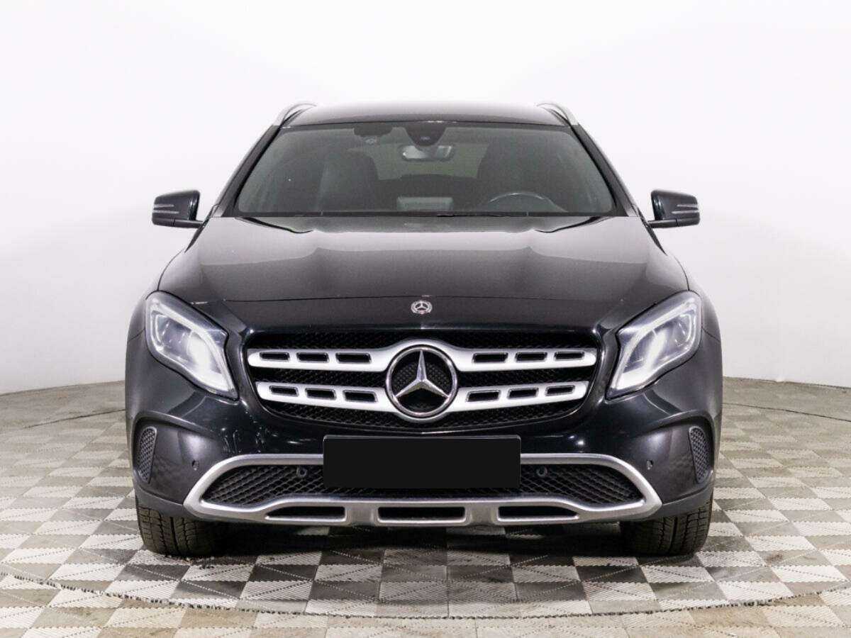 Mercedes-Benz GLA с пробегом — 2018 год. Фото: #1