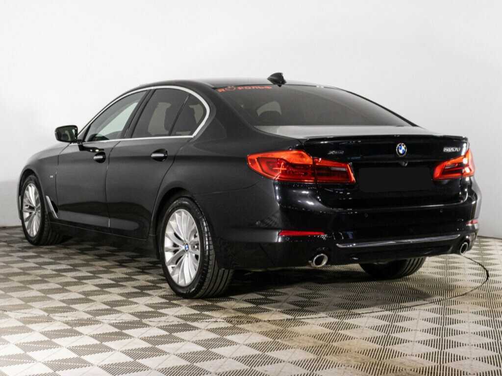 BMW 5 серии с пробегом — 2017 год. Фото: #6